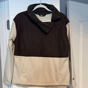 The North Face Black and Cream Fleece Pullover